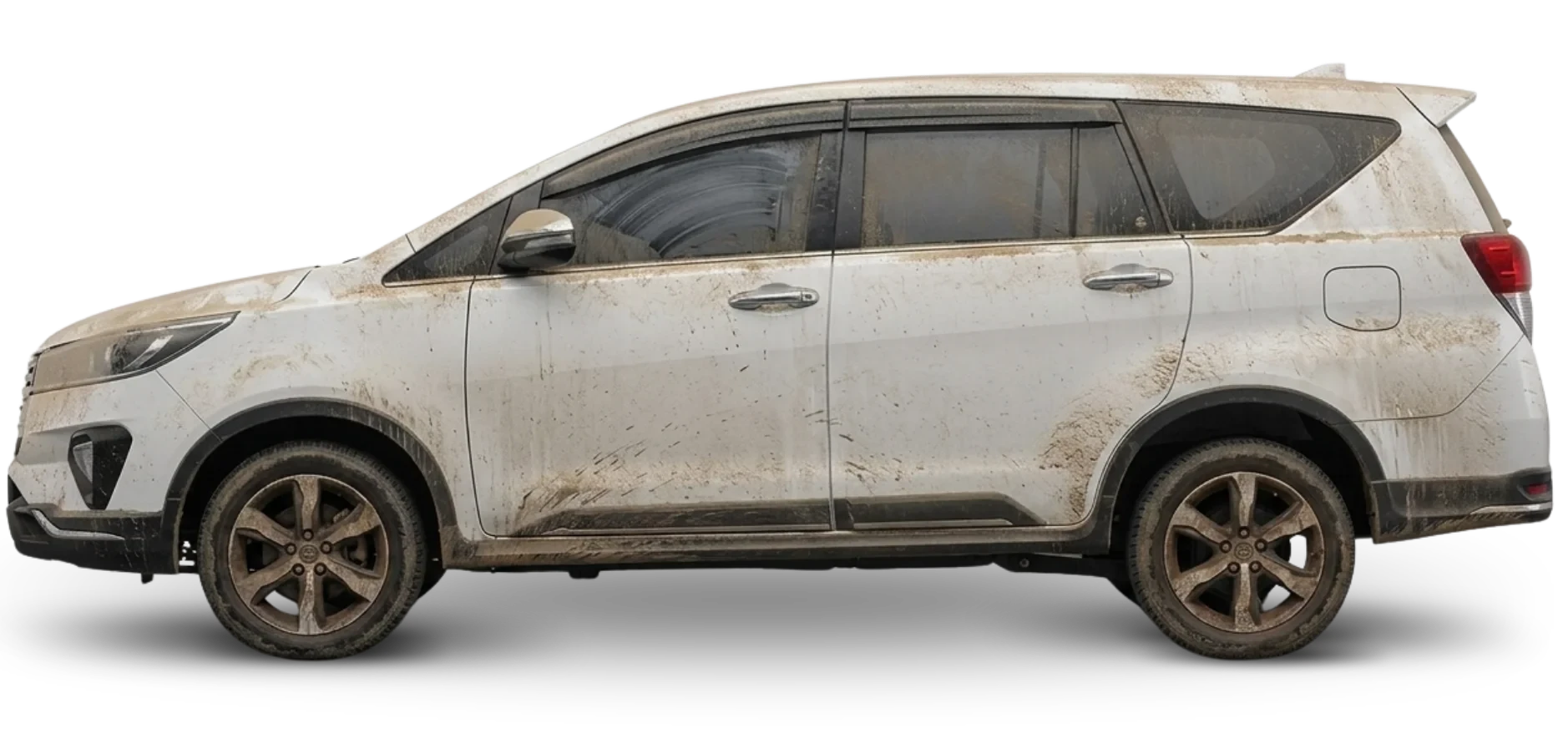 Mobil sebelum dicuci — kotor dan kusam